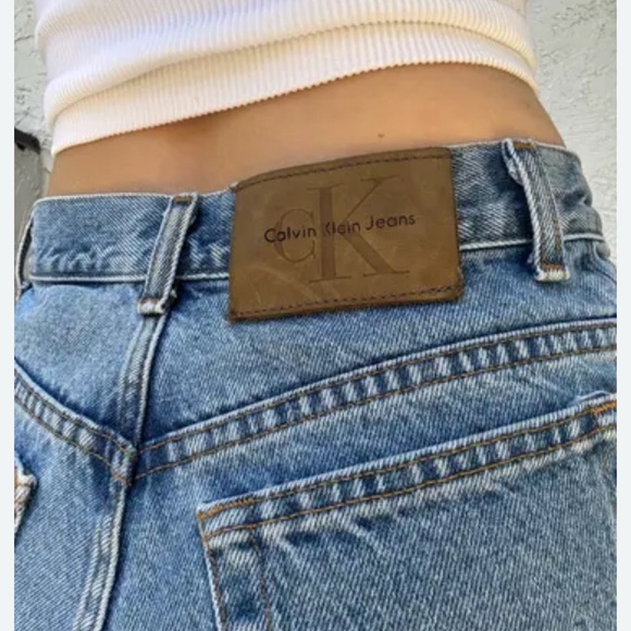 Calvin Klein vintage Y2K jean shorts size 6 - Picture 2 of 6